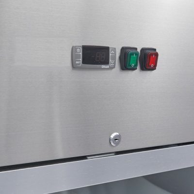 Réfrigérateur 700 Litres 3 étagères réglables (2/1 GN) acier inoxydable avec porte en verre – Image 7